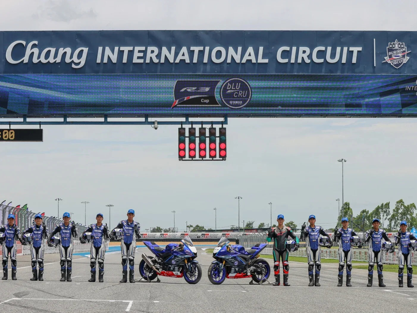Bilmola Helmets Shine at Yamaha R3 bLucRU Championship 2023